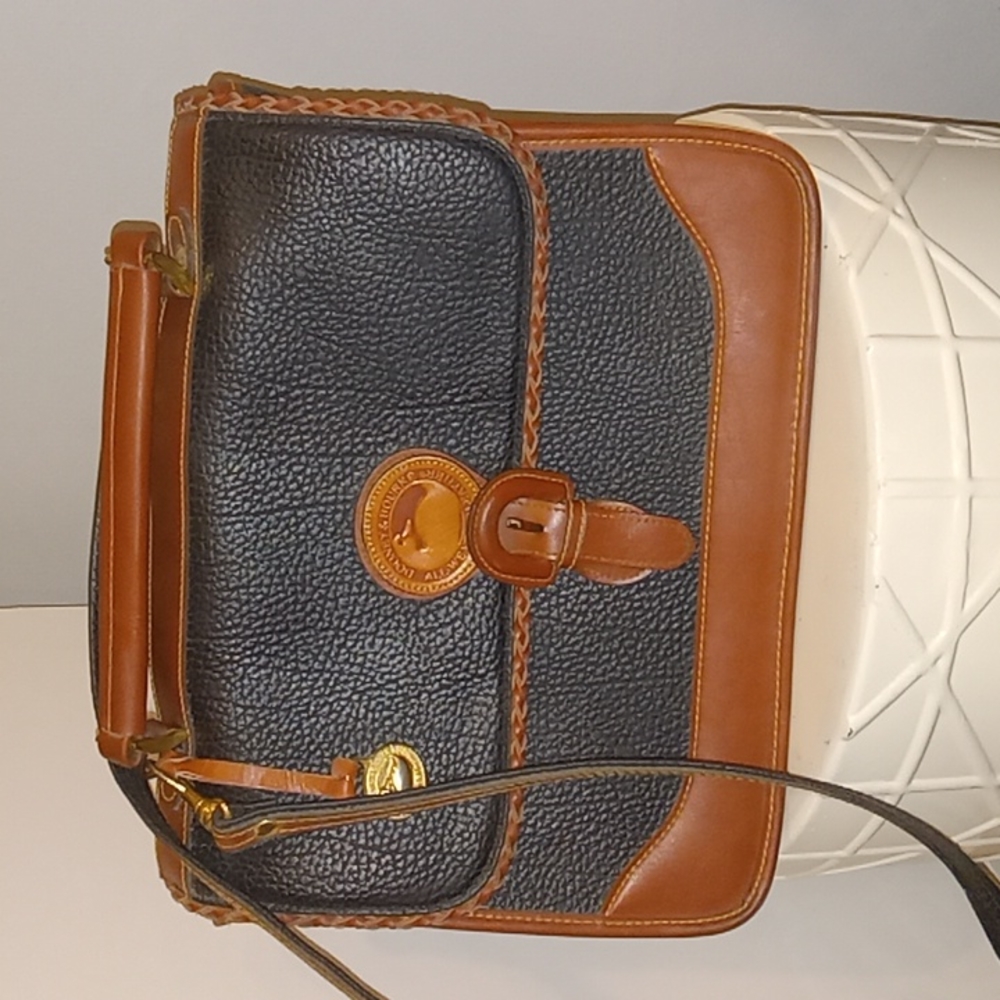 Vintage Dooney & Bourke Crossbody